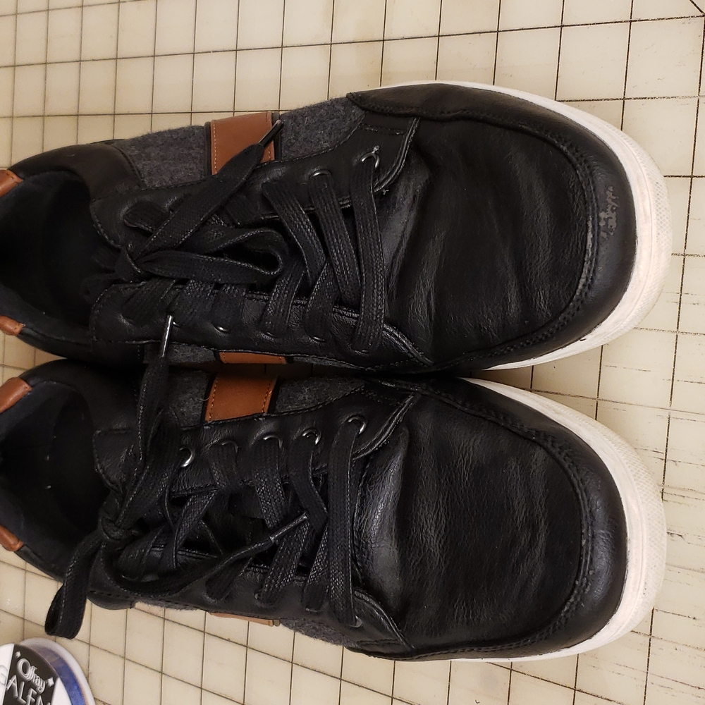 Shoes Leather and fabric black and Gray and Brown